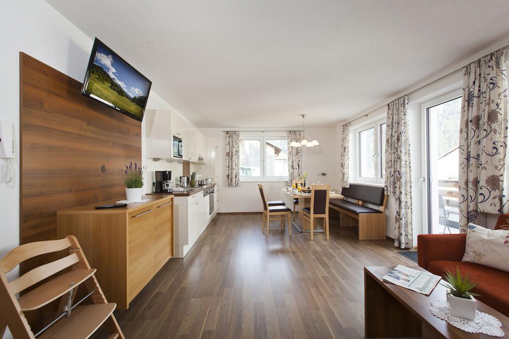 Ferienhaus Luis ナウダース エクステリア 写真