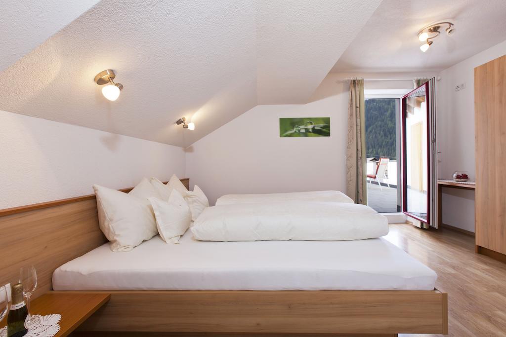 Ferienhaus Luis ナウダース エクステリア 写真